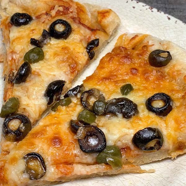 black olives pizza