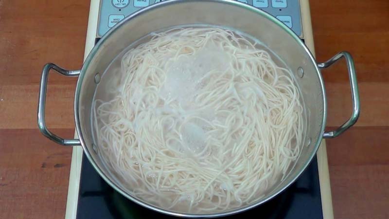 boiling the noodles