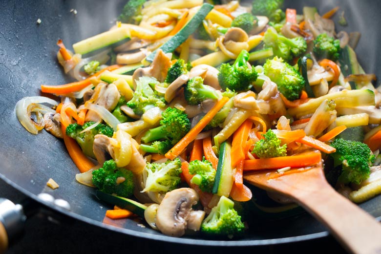 cooking the vegetable for chowmein