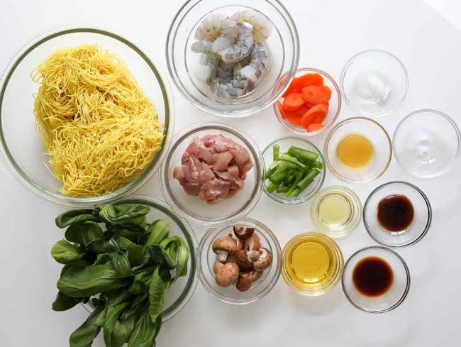 fried noodles toppings