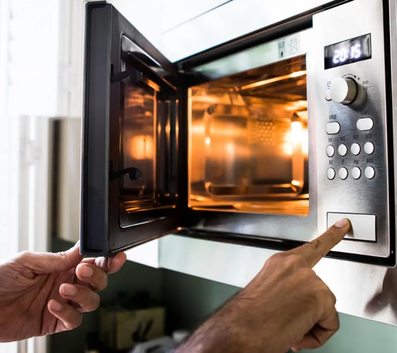 use the microwave to reheat cooked tofu