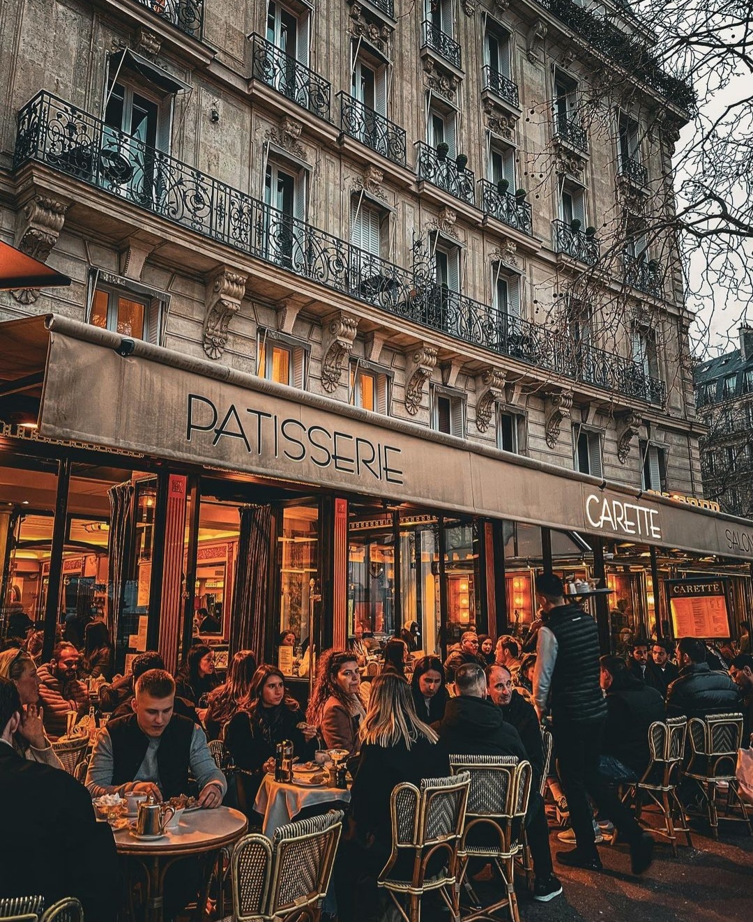 View of Carette Paris from Outside